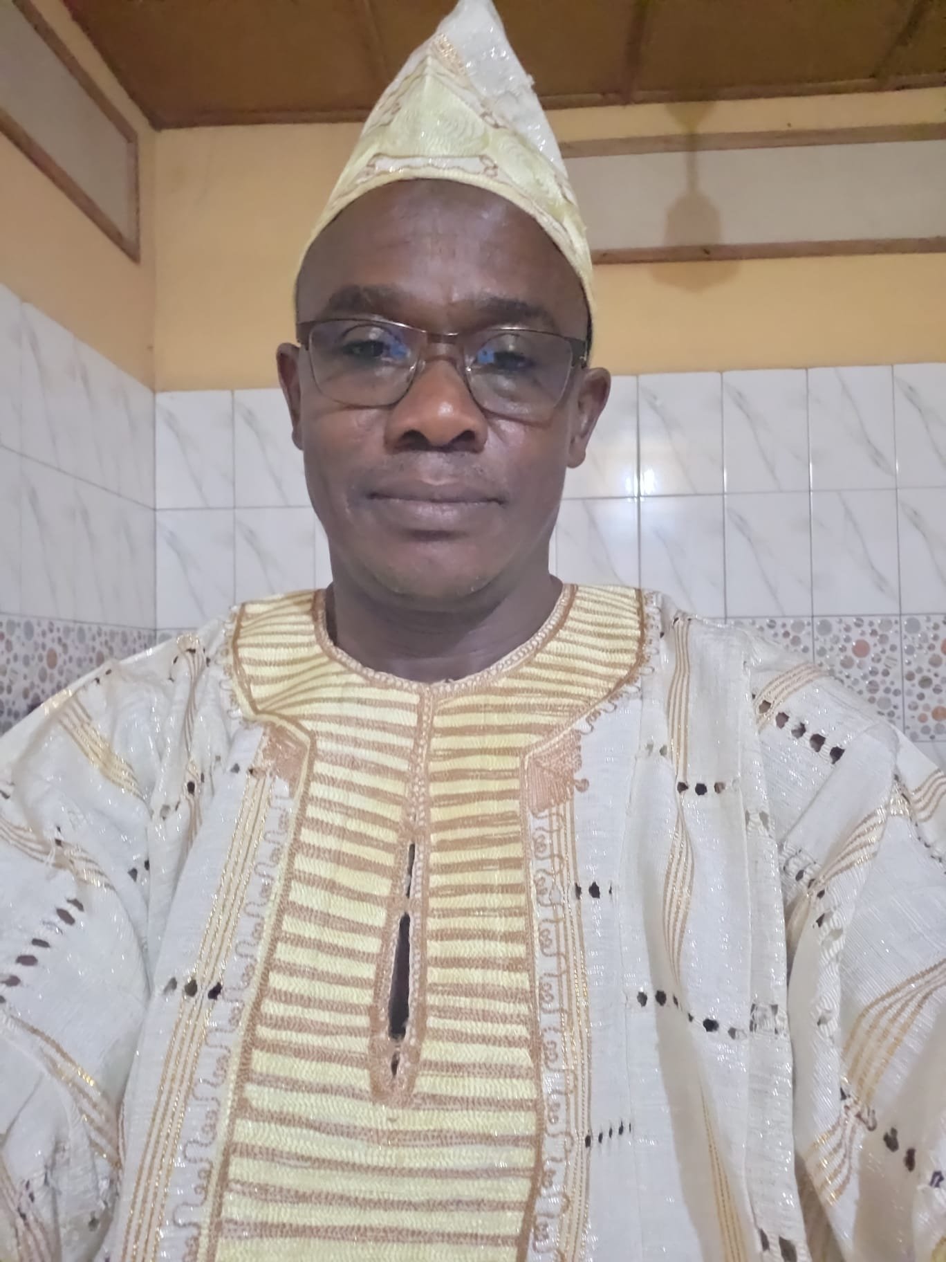 Elhaj Awal A Akimey. 